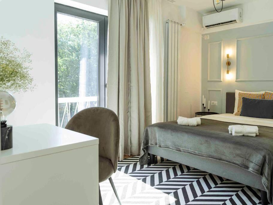 Bright 2Br Apartment - Top Location - City Balcony Bucarest Extérieur photo