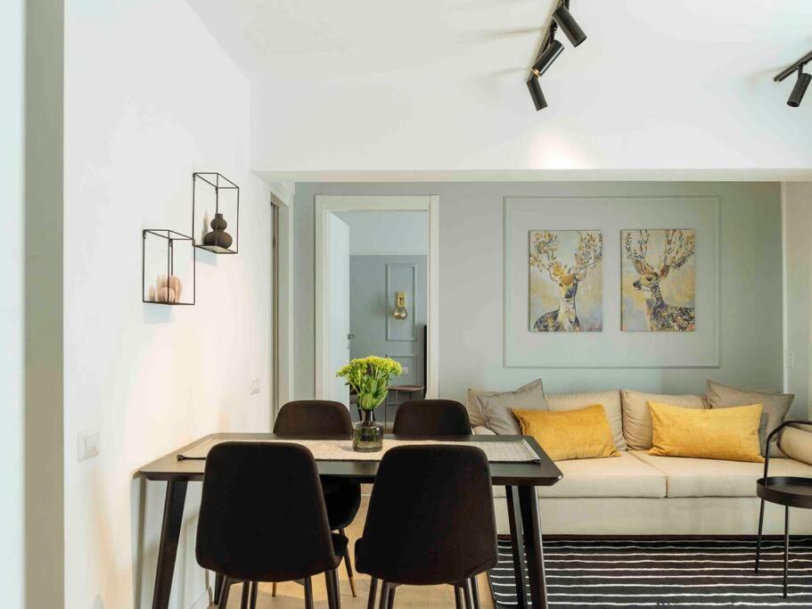 Bright 2Br Apartment - Top Location - City Balcony Bucarest Extérieur photo